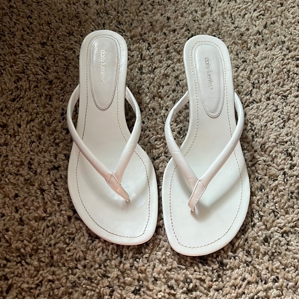 White heeled shoe